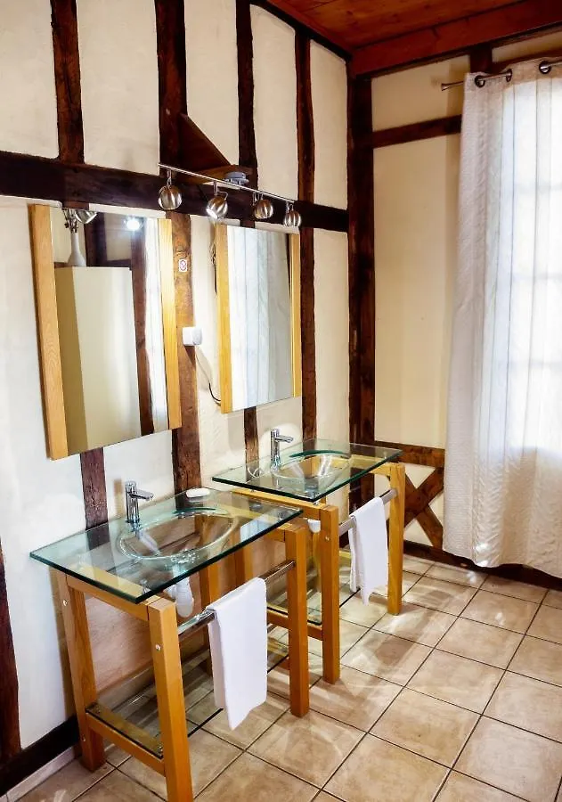 Cafe De France Bed & Breakfast Eauze 0*,